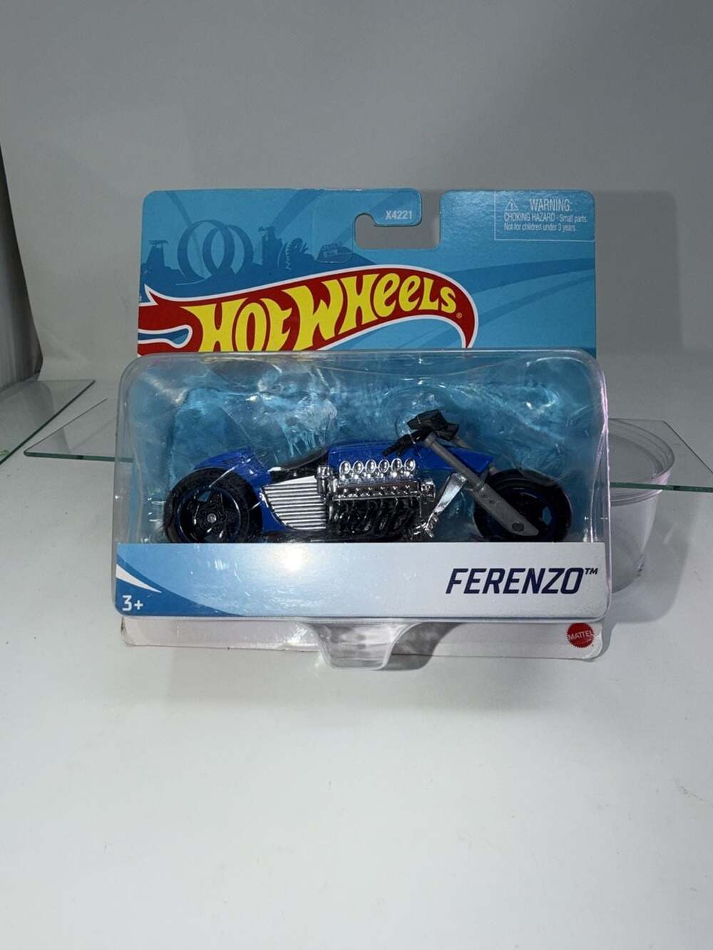 Hot Wheels Ferenzo 1:18 Scale Blue Motorcycle Diecast